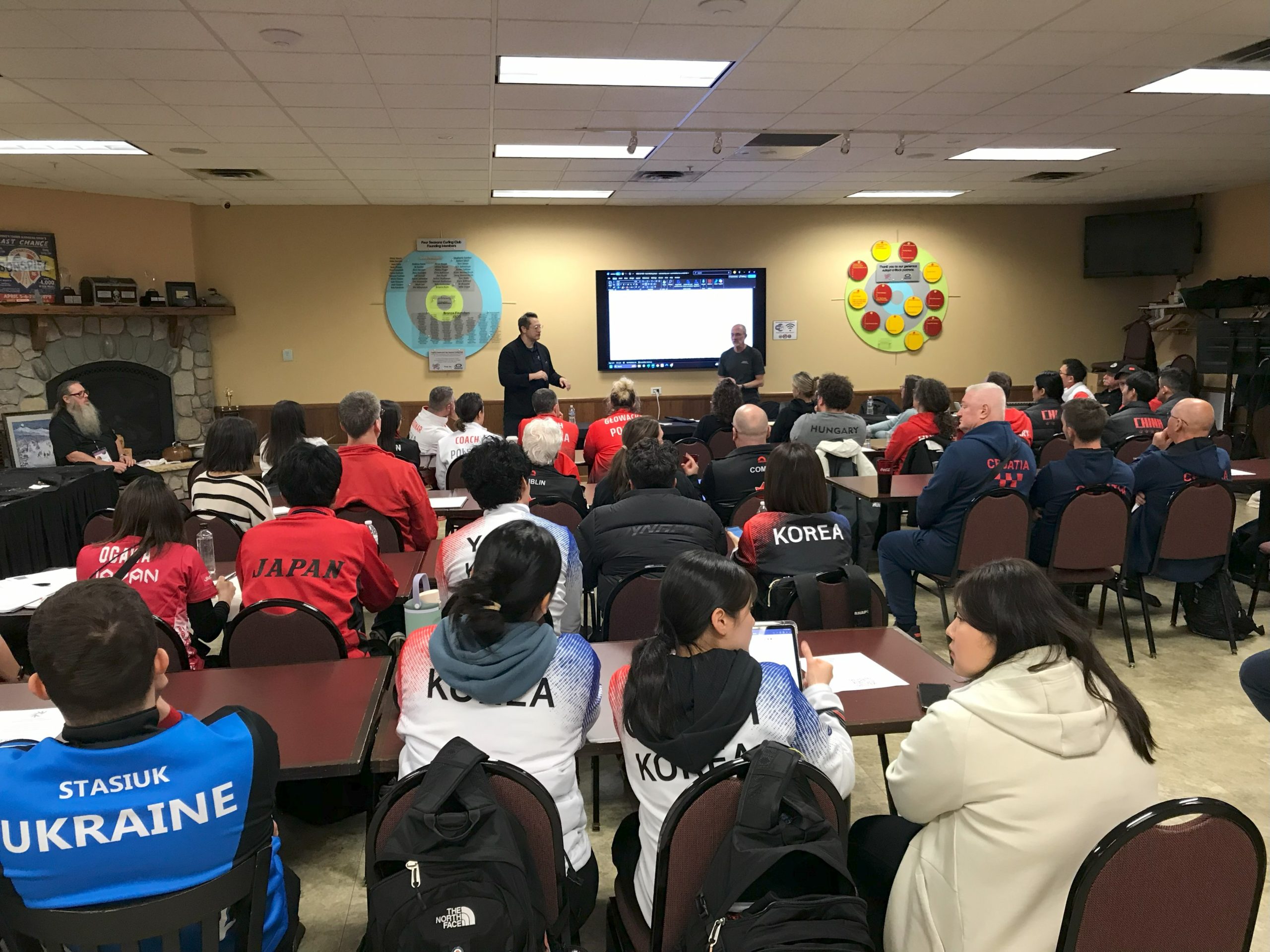 250427_WM Curling-6